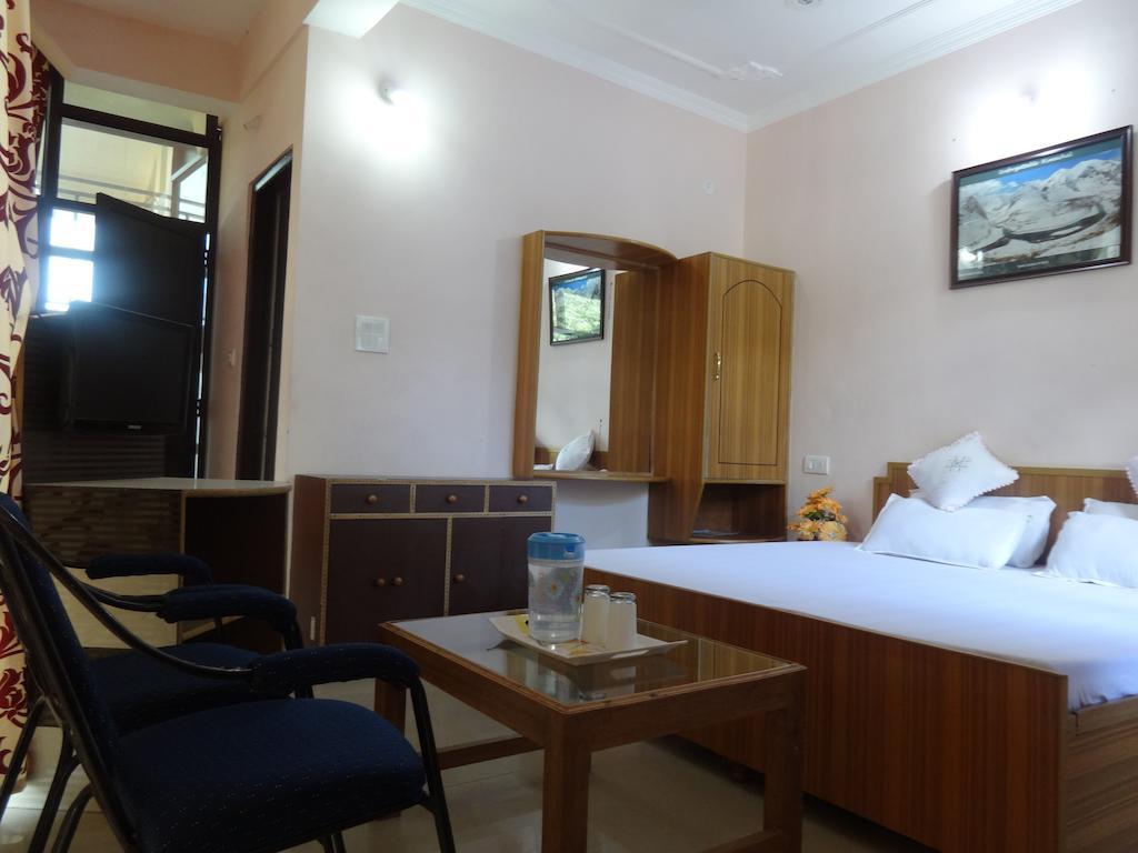 Hotel Kumar Residency Dharamshala Zimmer foto
