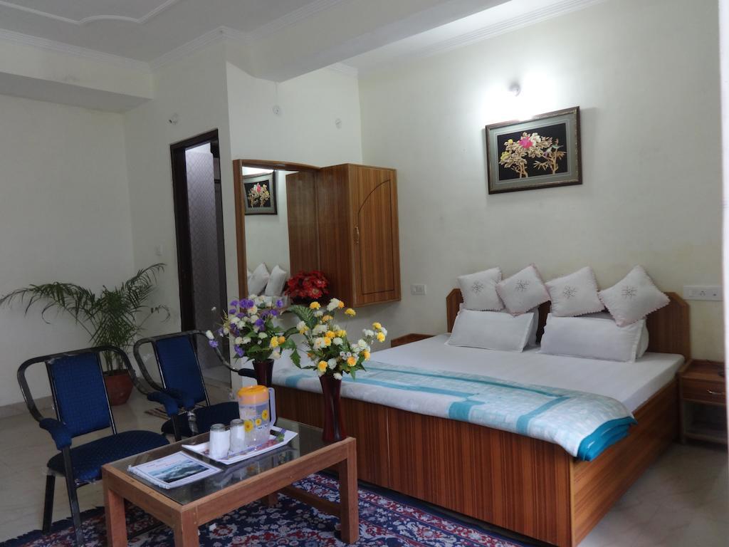 Hotel Kumar Residency Dharamshala Exterior foto